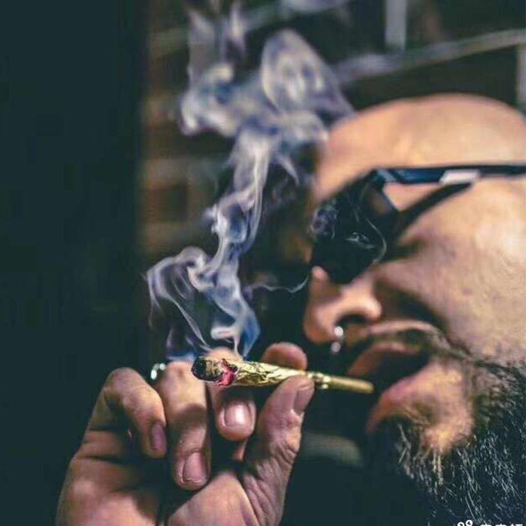 詹先森          ༽