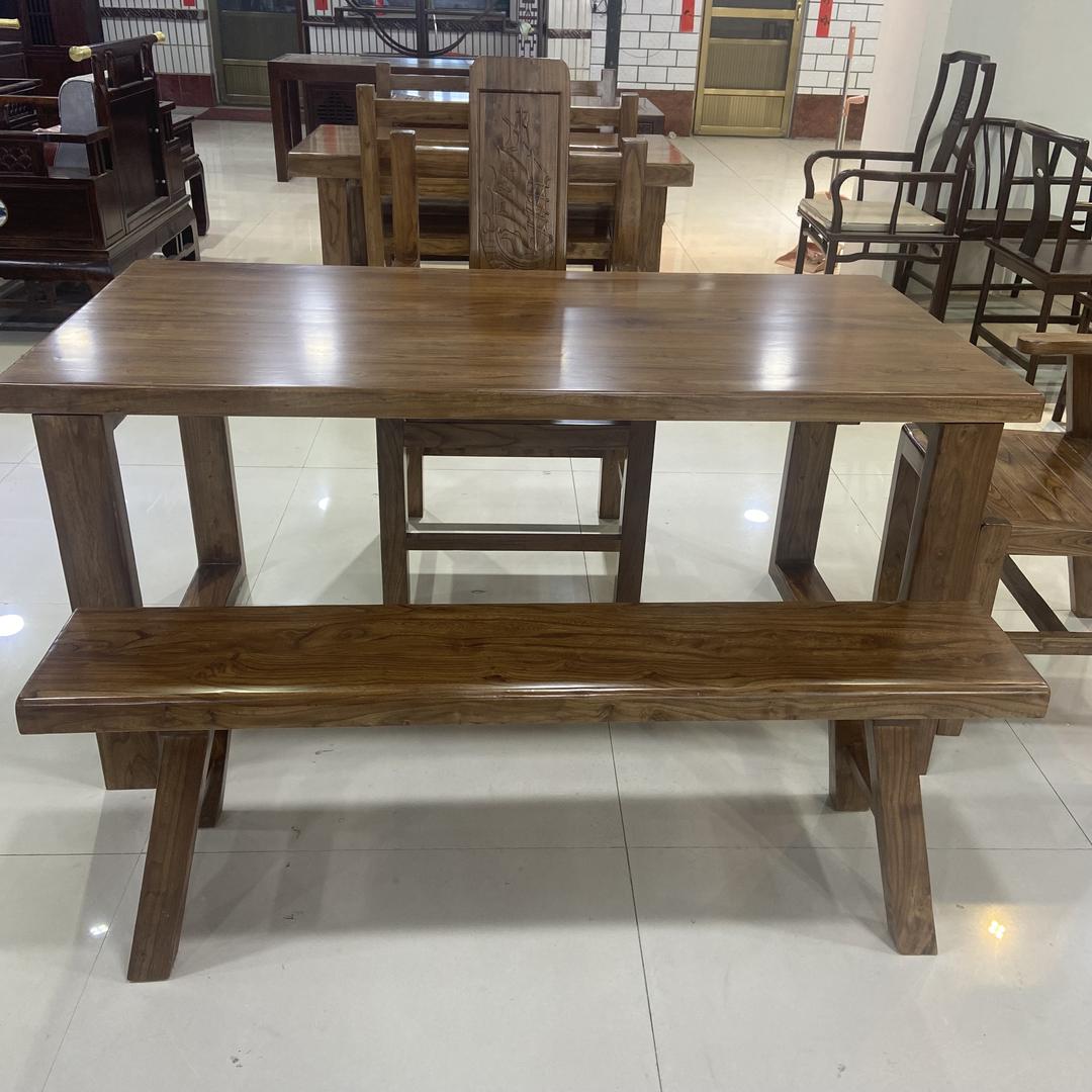 炎焱老榆木家具工厂店