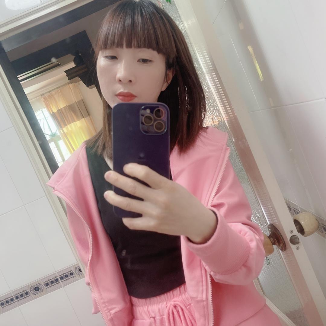 卖猪肉的小姐姐（橱窗有好物）