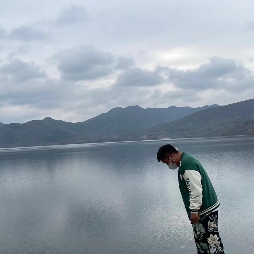 鲨鱼辣椒酱🌶️.