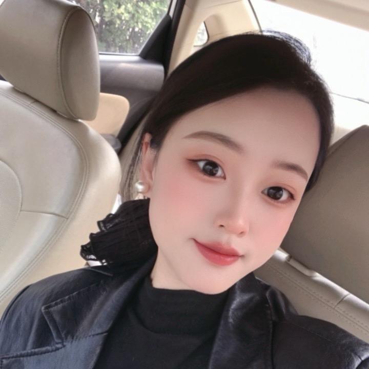 跳跳很忙。