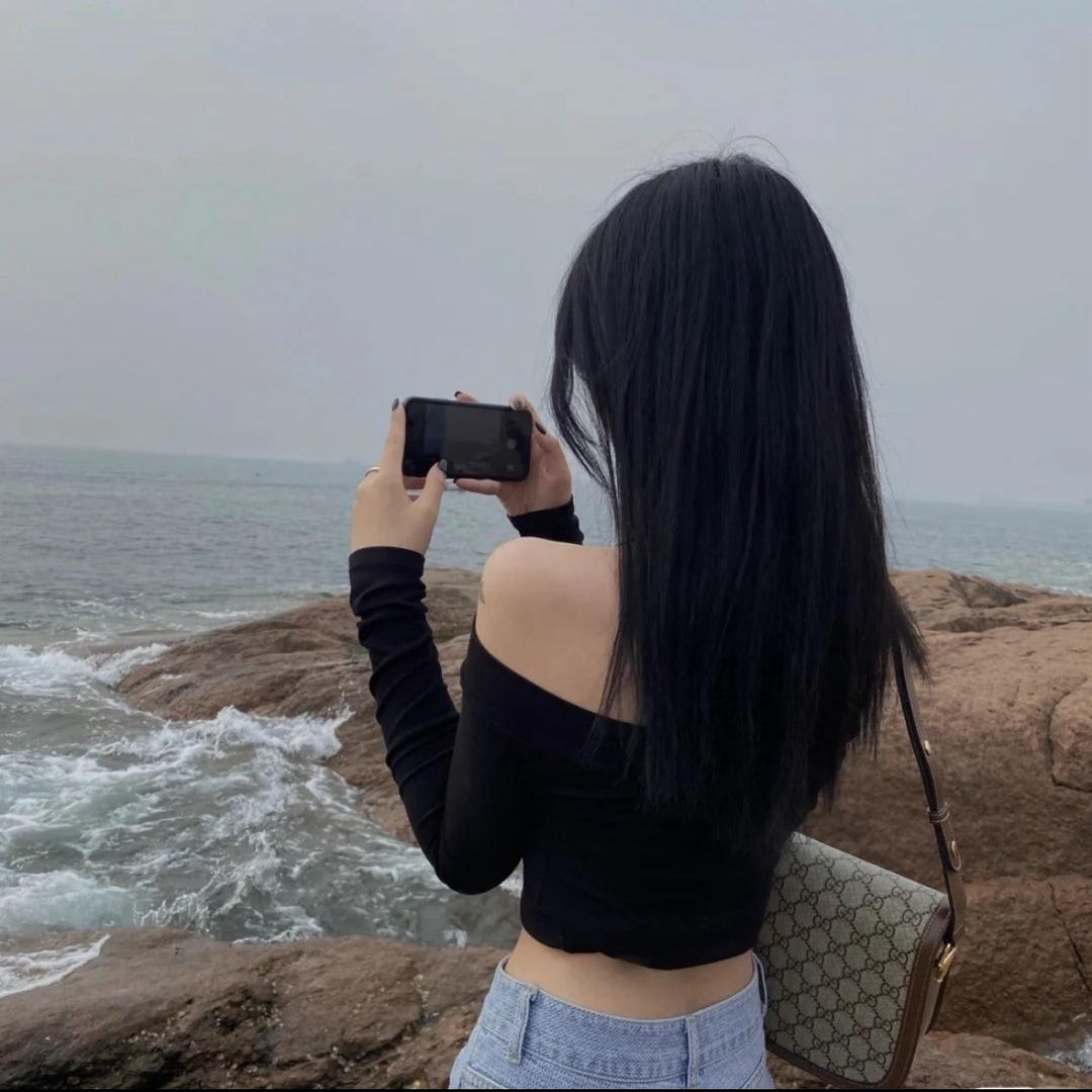 LY   🌼