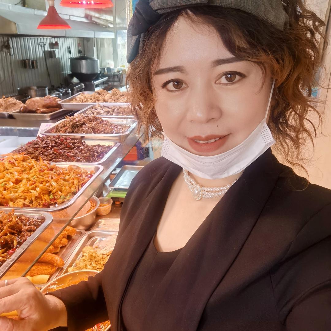 彭佳熏香熟食店