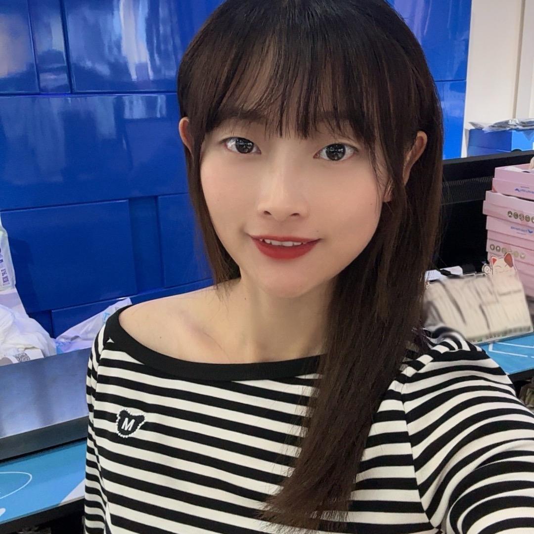 快鱼服饰团购 颖子