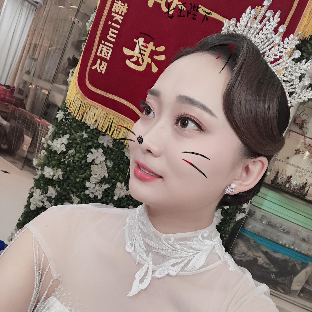 小嫚吖