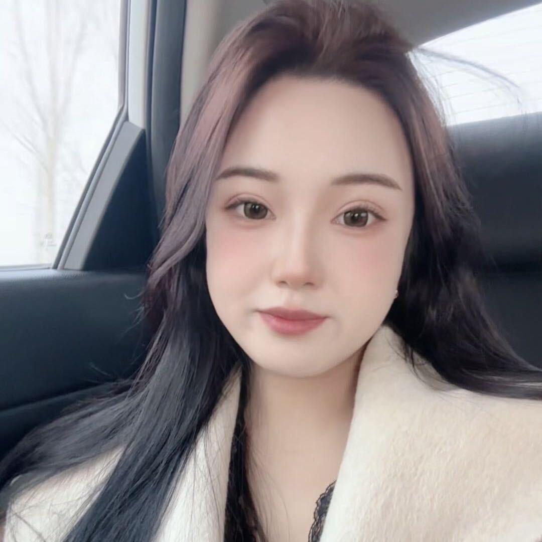 周娇二手牵引车