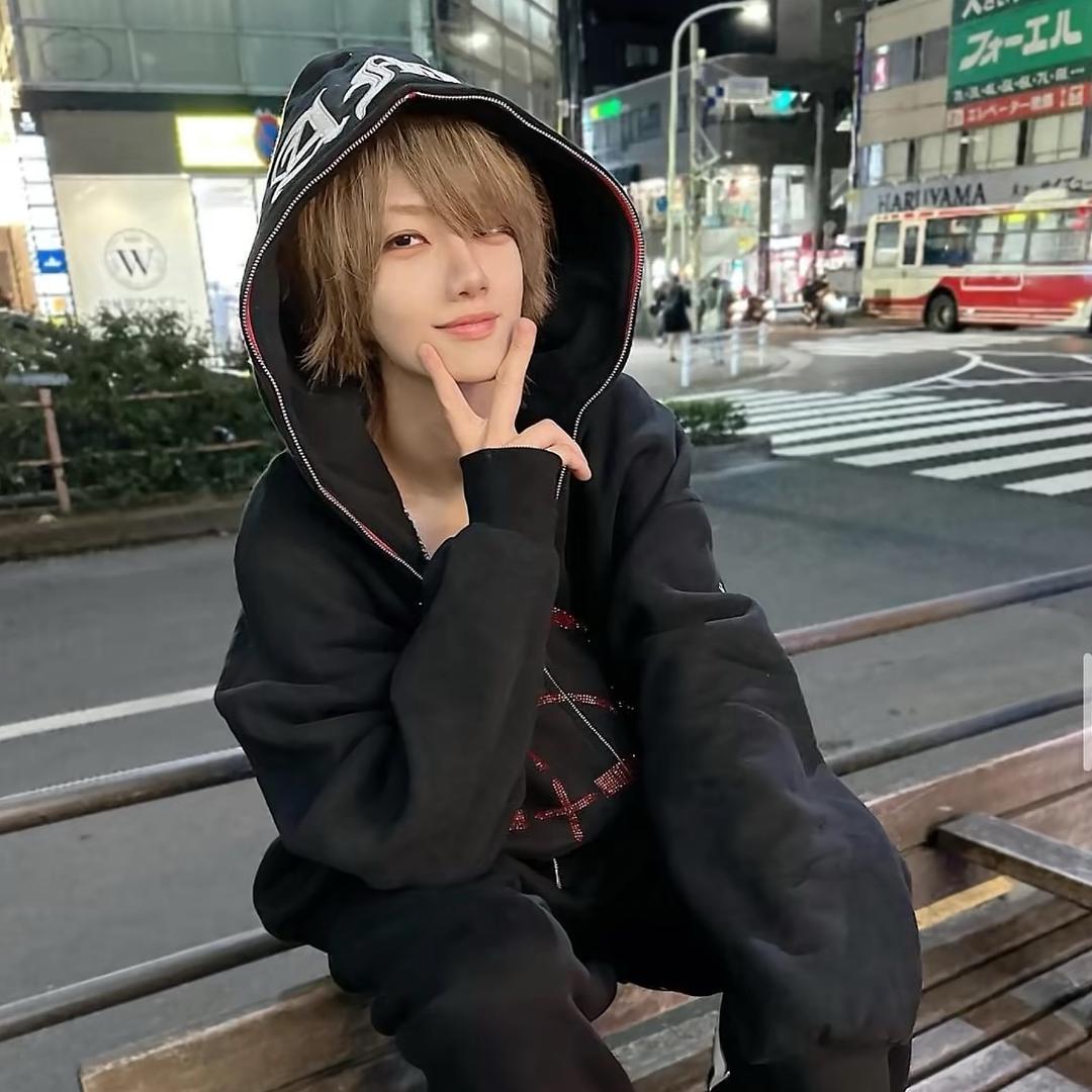 与青年纠缠不清的第16年