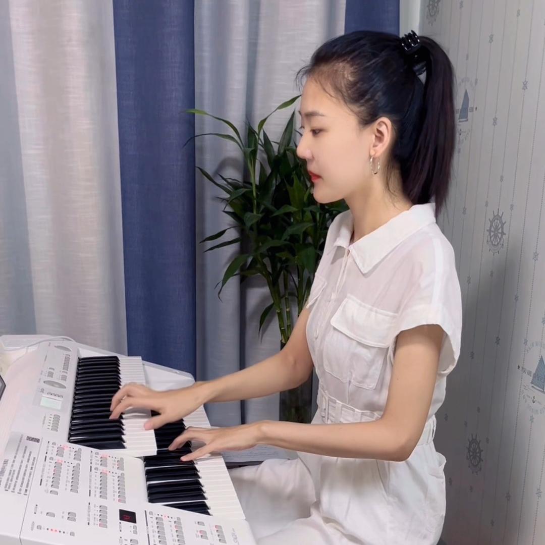卉卉爱音乐