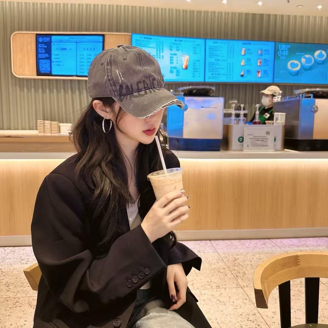 一只小鲸鱼🐳