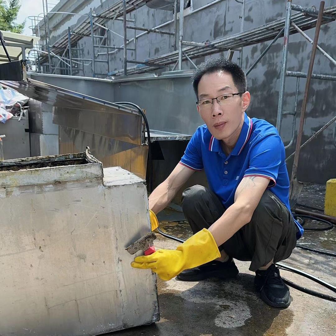 磊哥在洛阳做家政