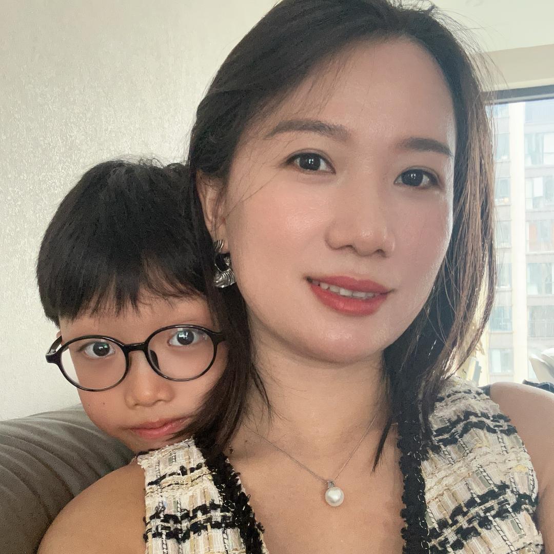 杨靖