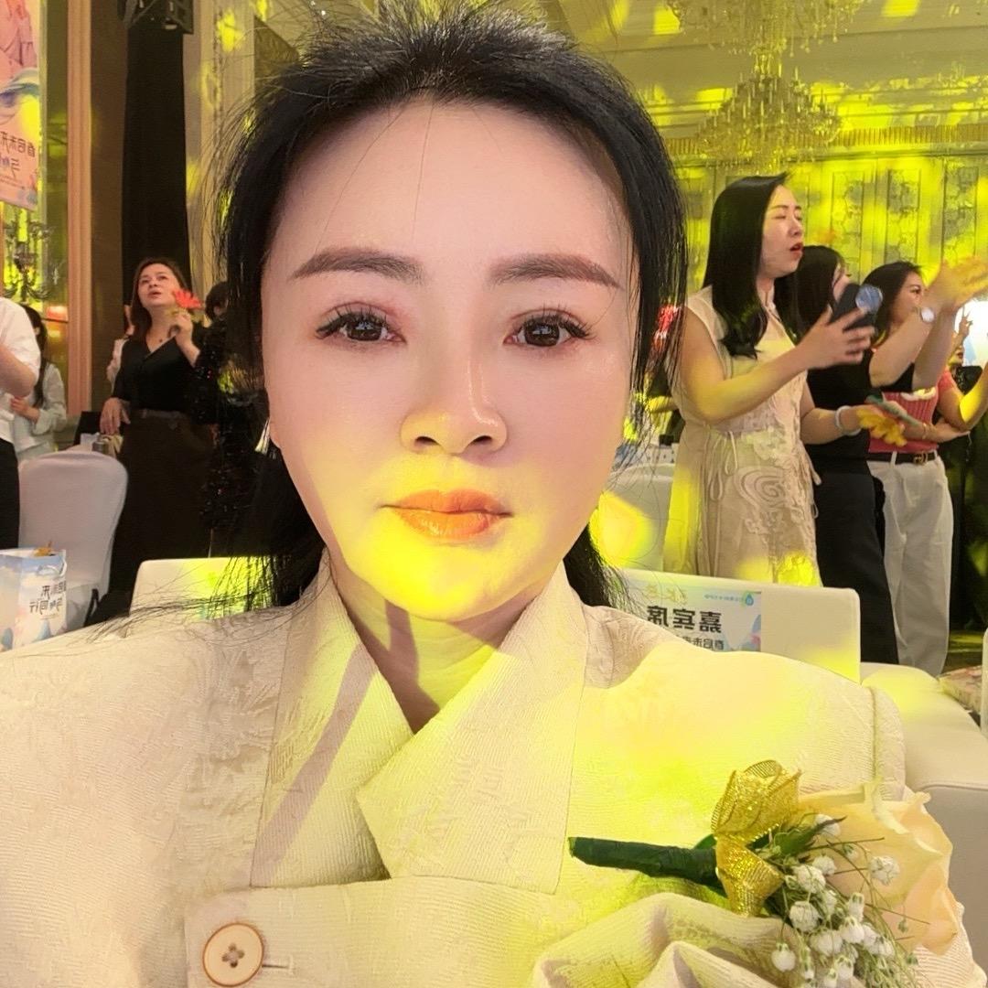 常州梵然集团徐俪恩