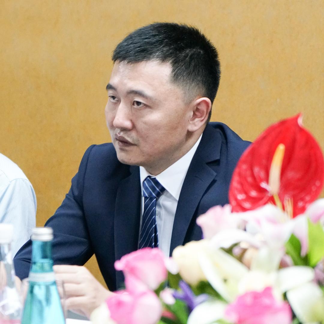 素人辉哥