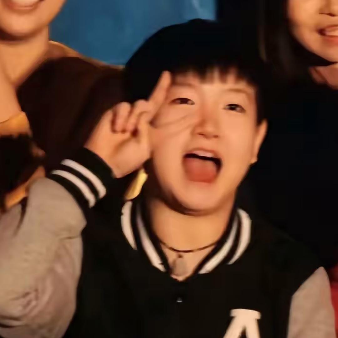 小李今天瘦了吗ᥫᩣ