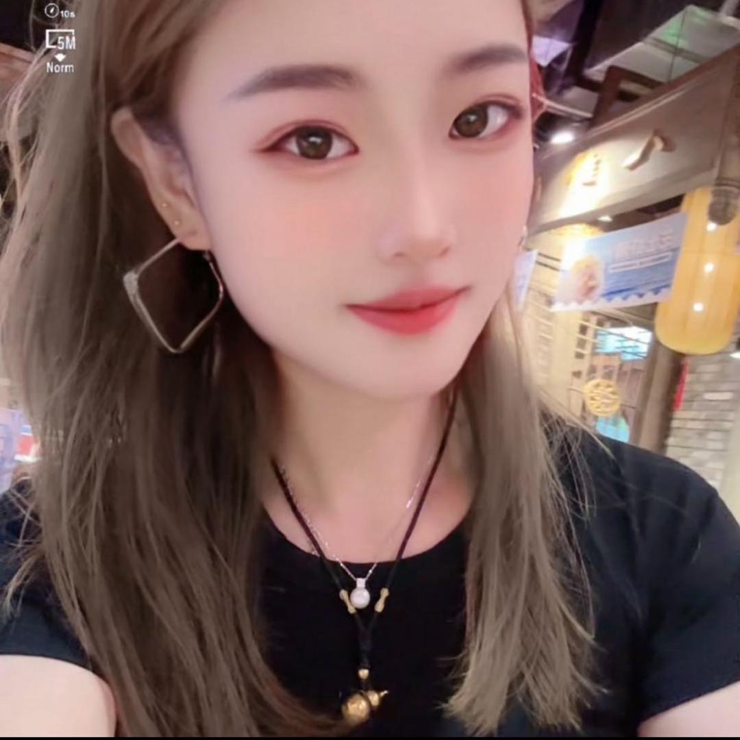 芹芹睡着了.🧸