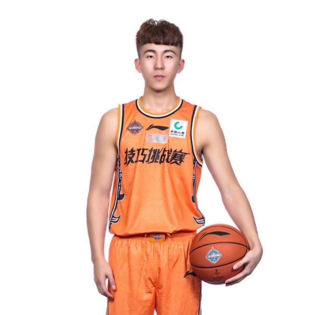 李名扬