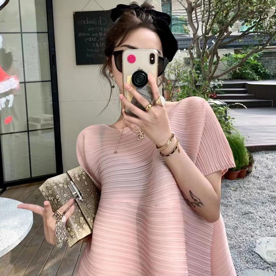 卖鞋的唐小小呀
