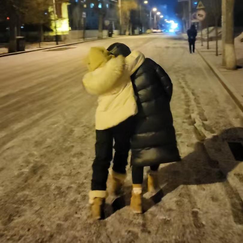 小曼曼ᥫᩣ