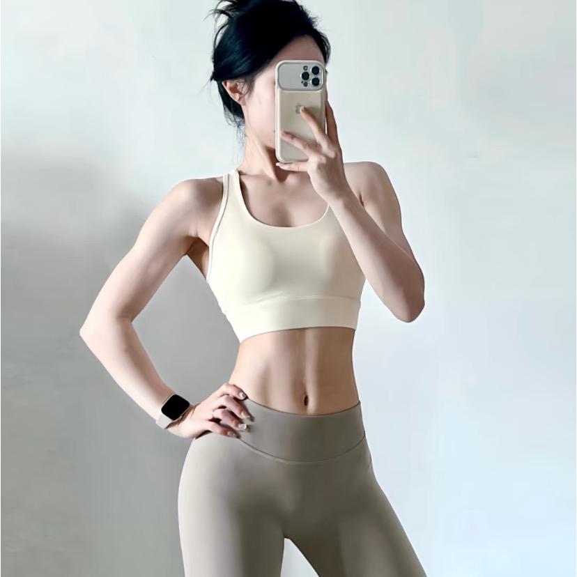 丫丫吖