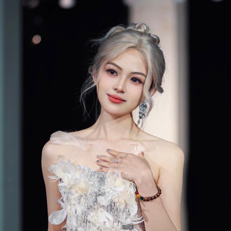 吴百亿小财神🐯(哺乳期)
