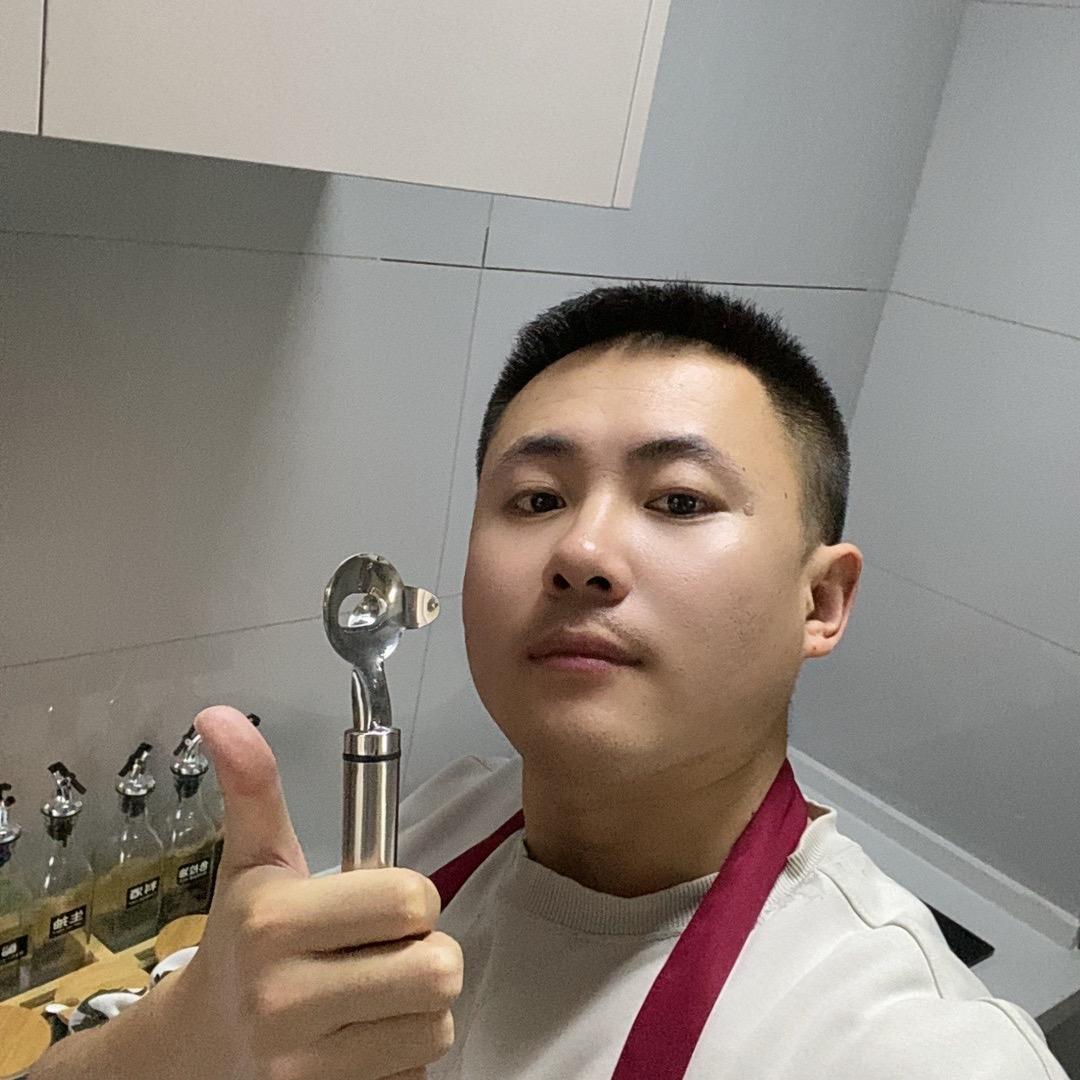 小江饿了