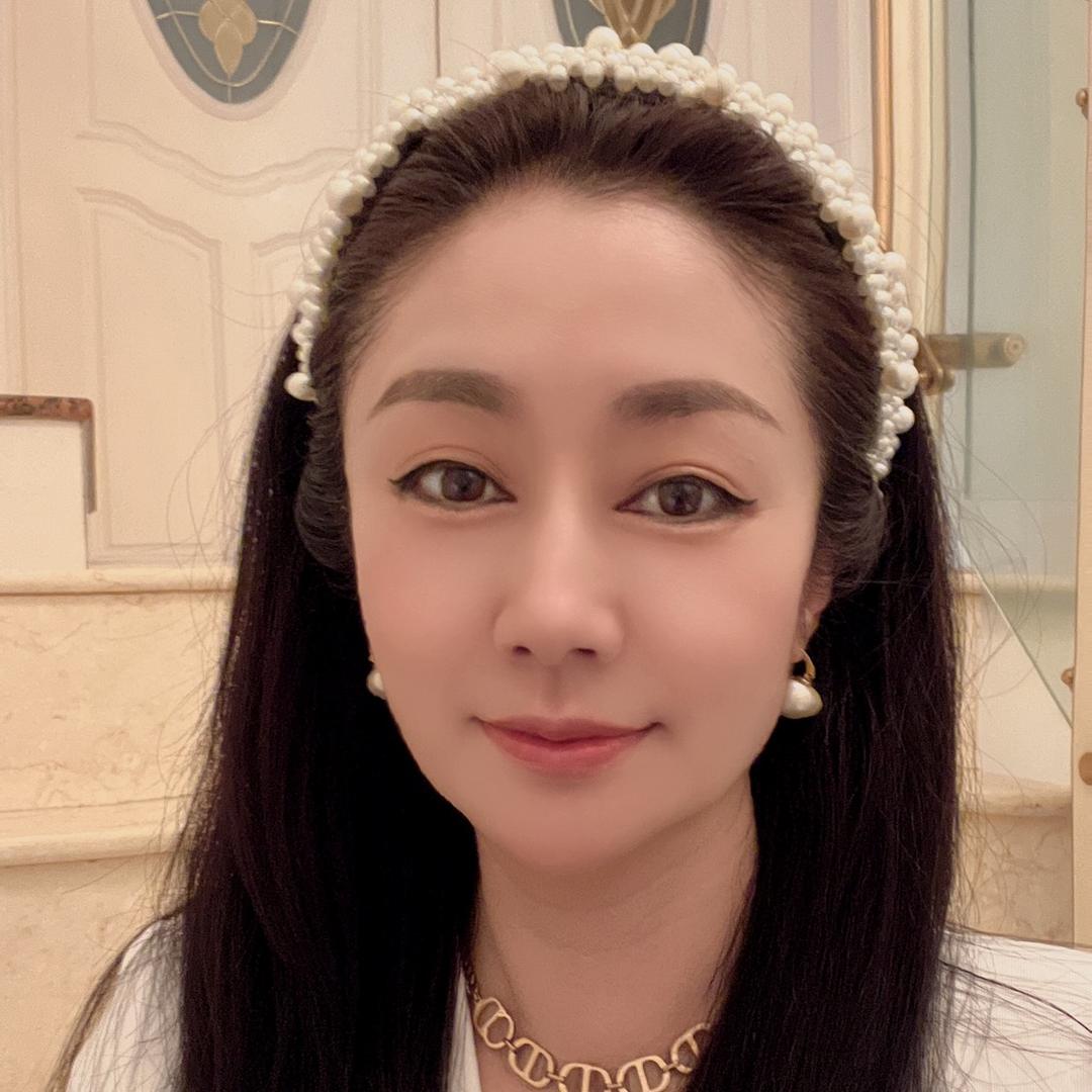谭小姐喜饰