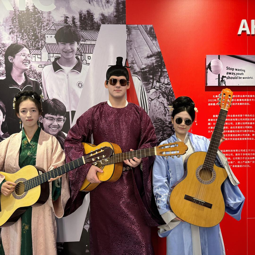 扎集同学（生活版）