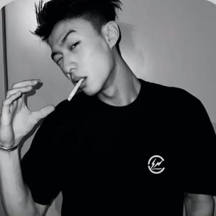 不亮灯的街ㅤㅤㅤ