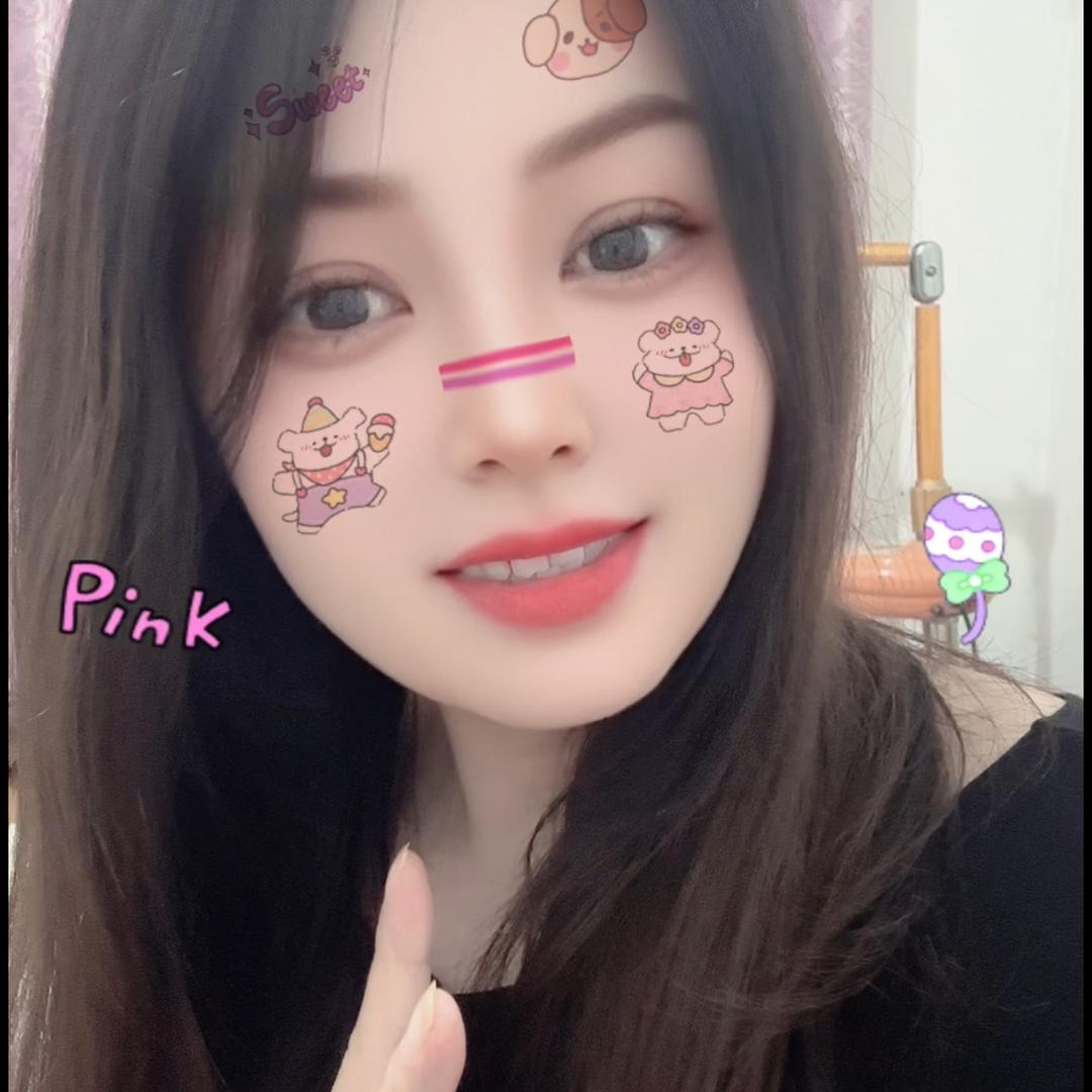 彩彩爱吃肉
