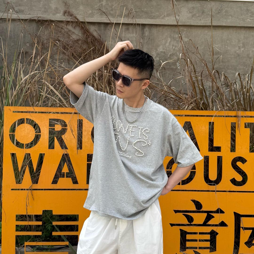 小丁爱穿搭