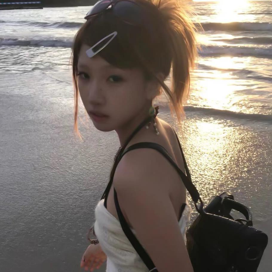 小林杏奈