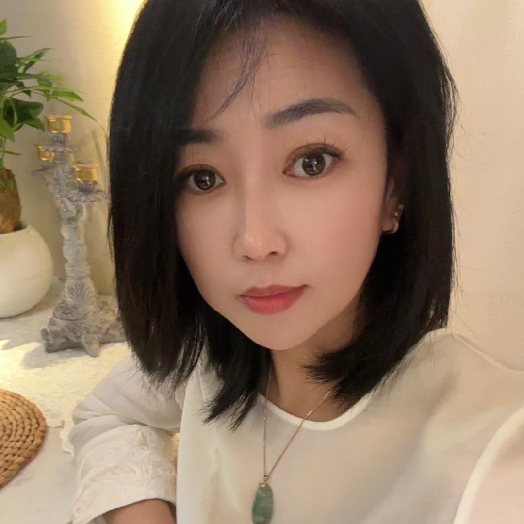 新乐做头疗 养发的萌萌