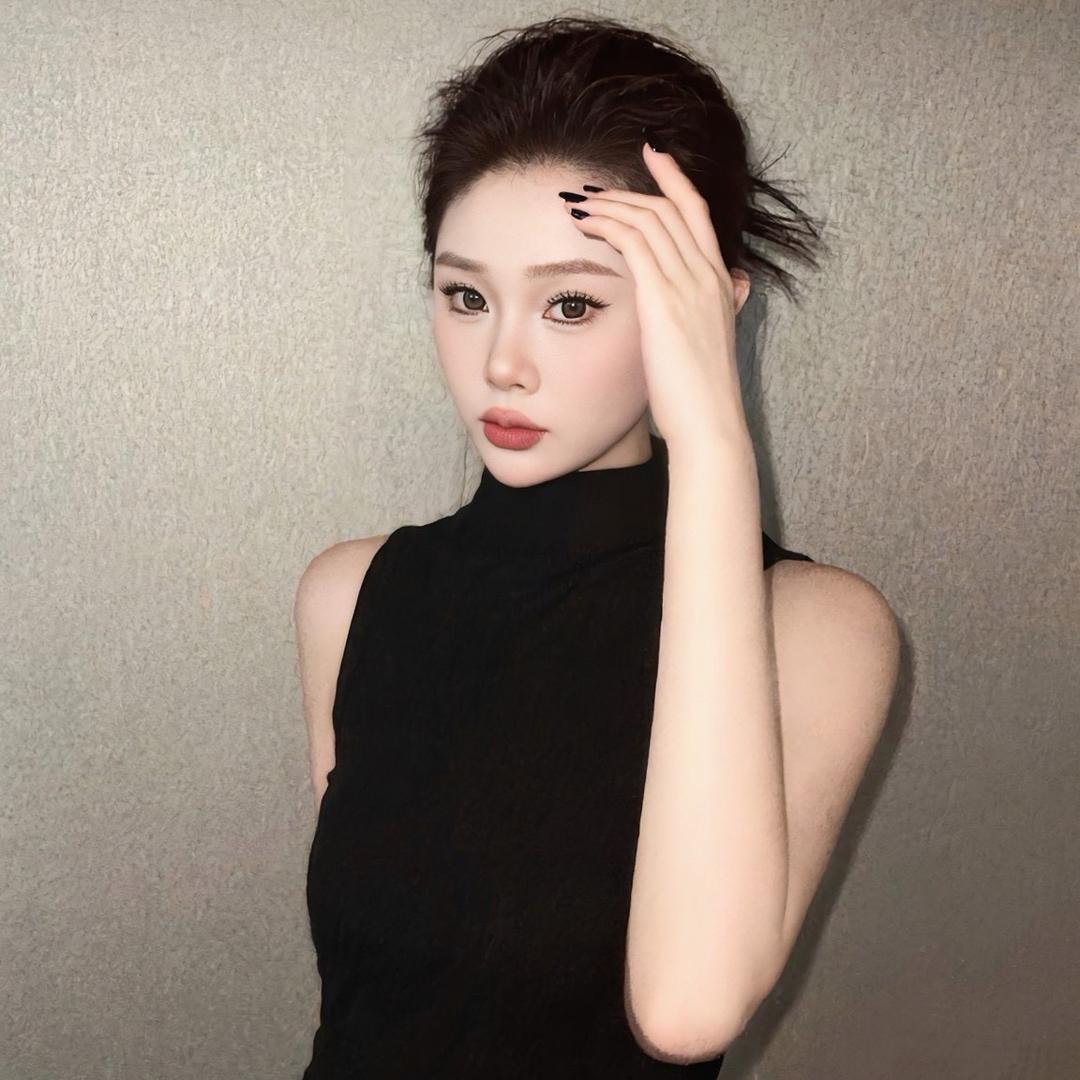 恋爱脑.