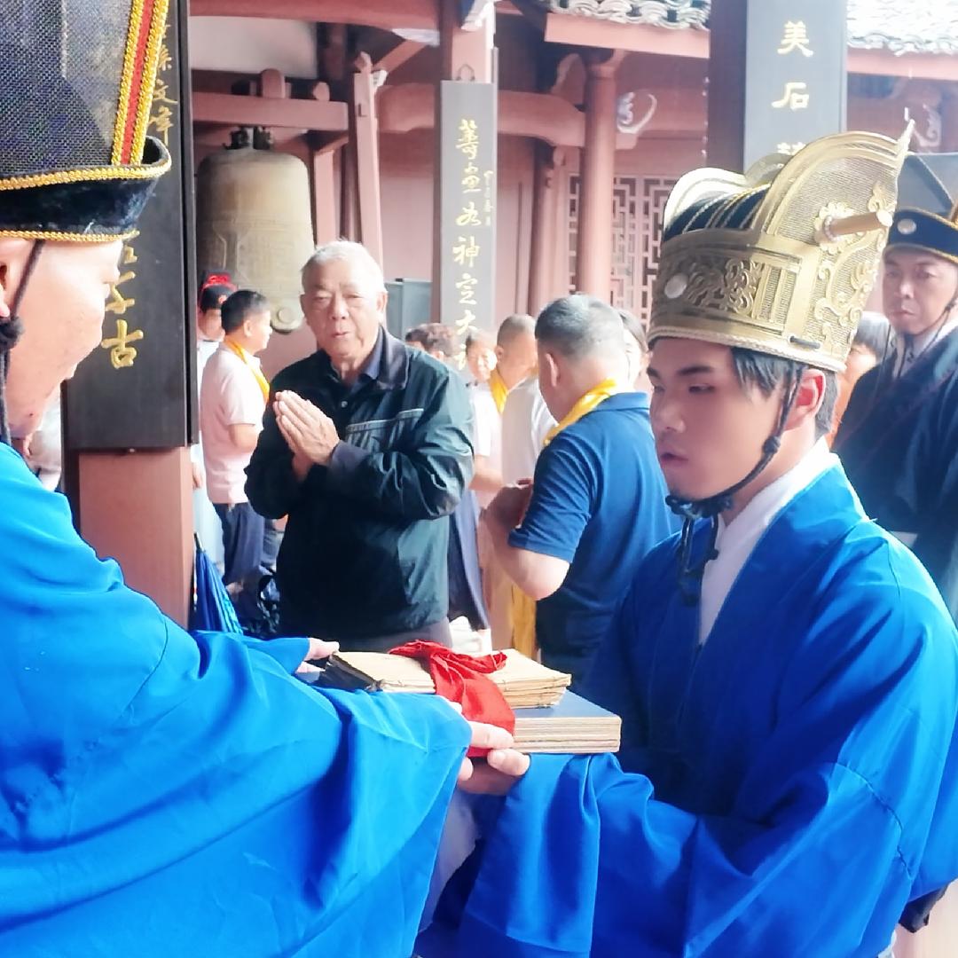 听丹林