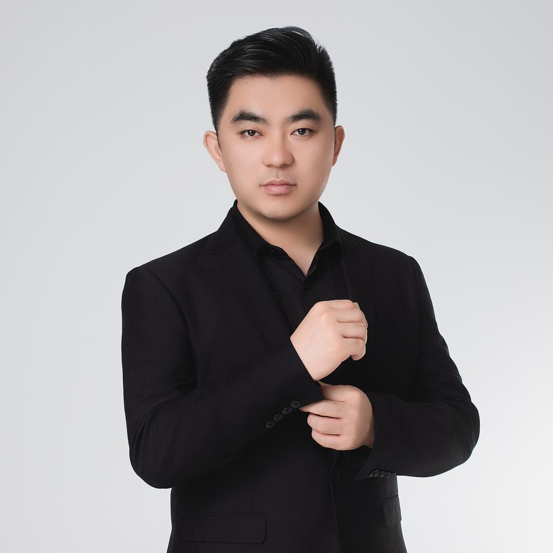 新哥说天下