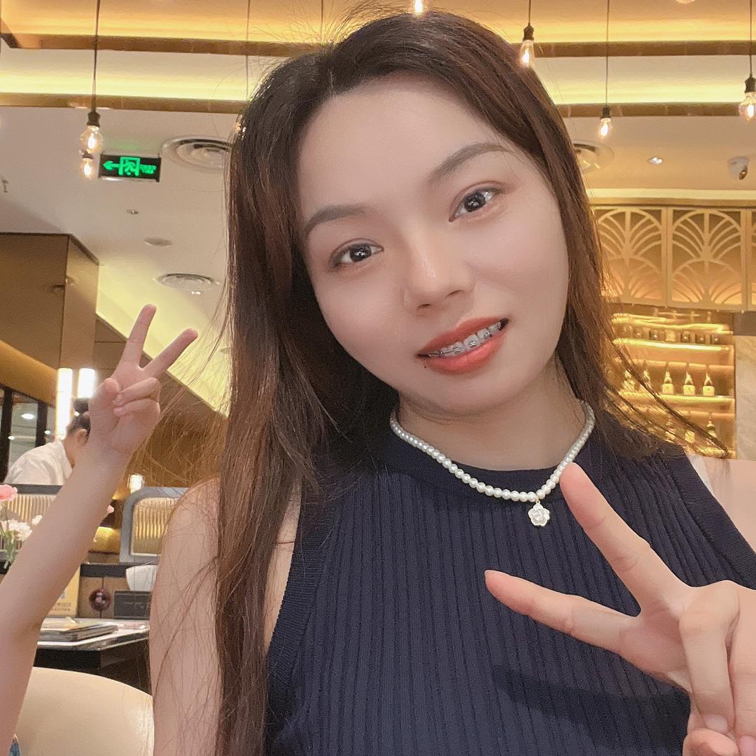 茉蘭婚纱美甲美睫