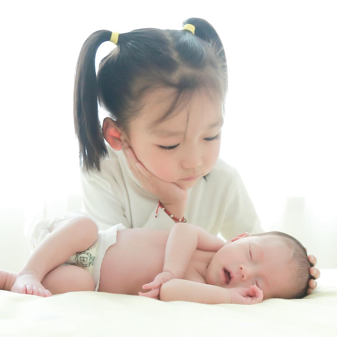 李 德 健