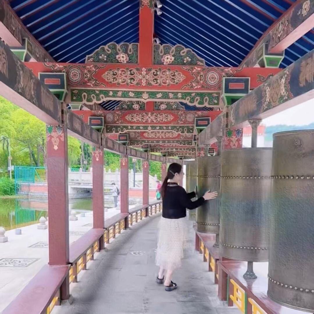 云初🍀依诺岩板瓷砖