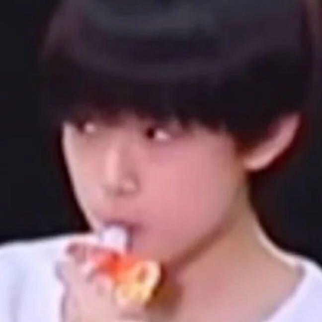 曲奇小少爷