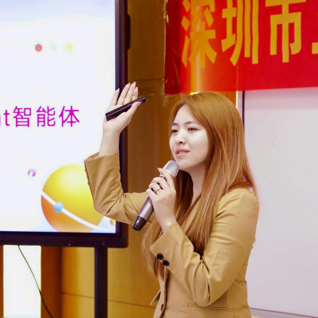 小月亮讲AI🌙