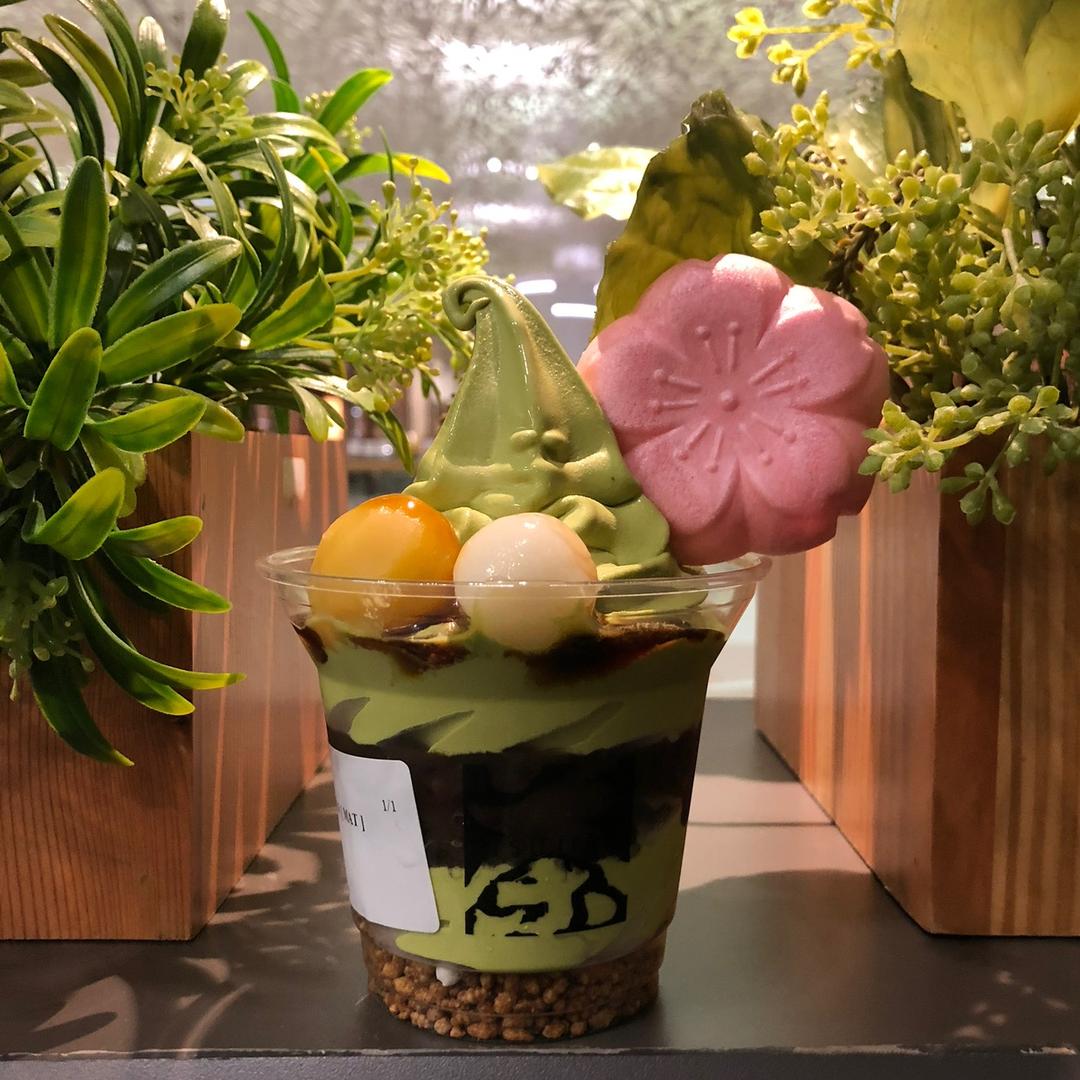 拐拐轻奢饰品