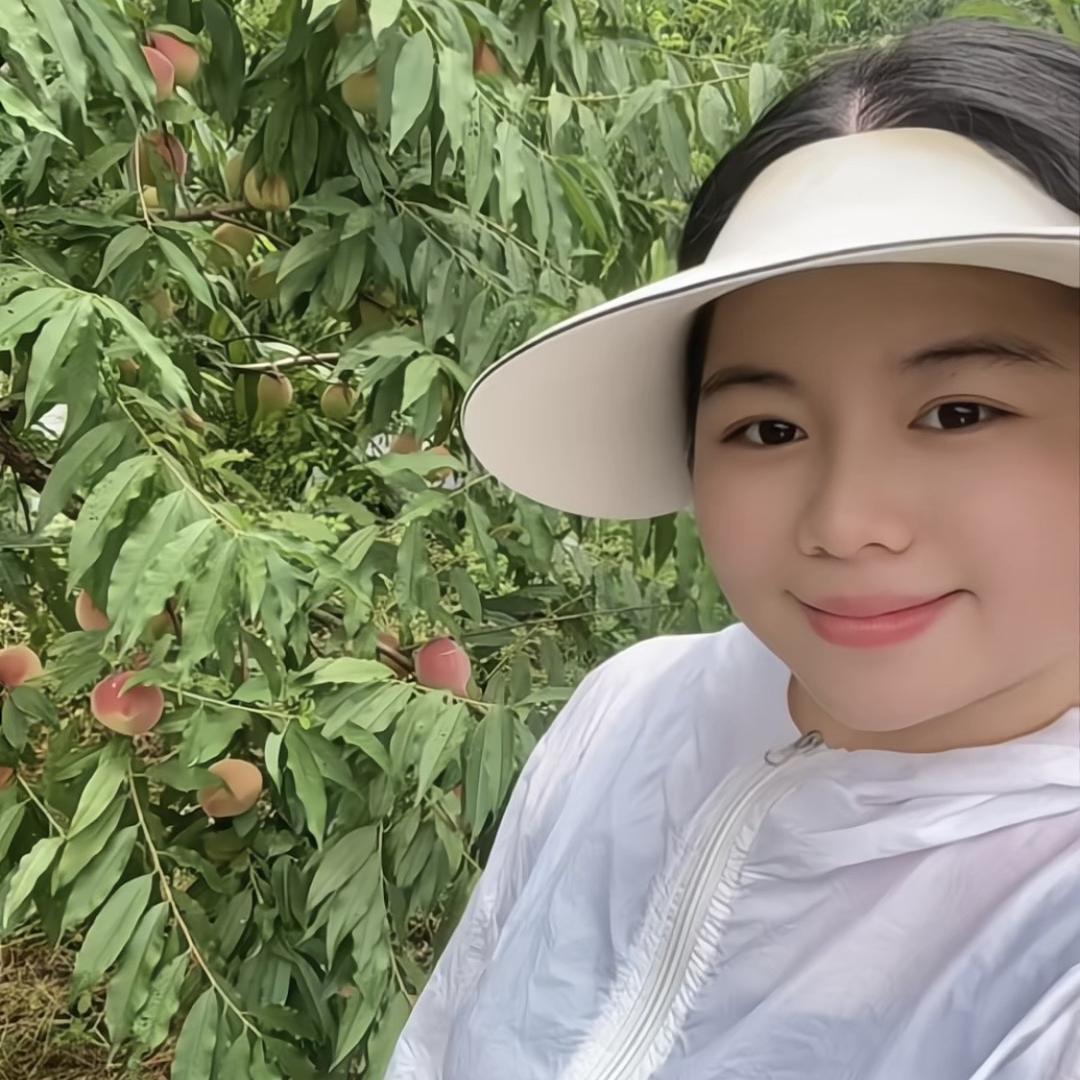 翁源特产（鹰嘴桃三华李）