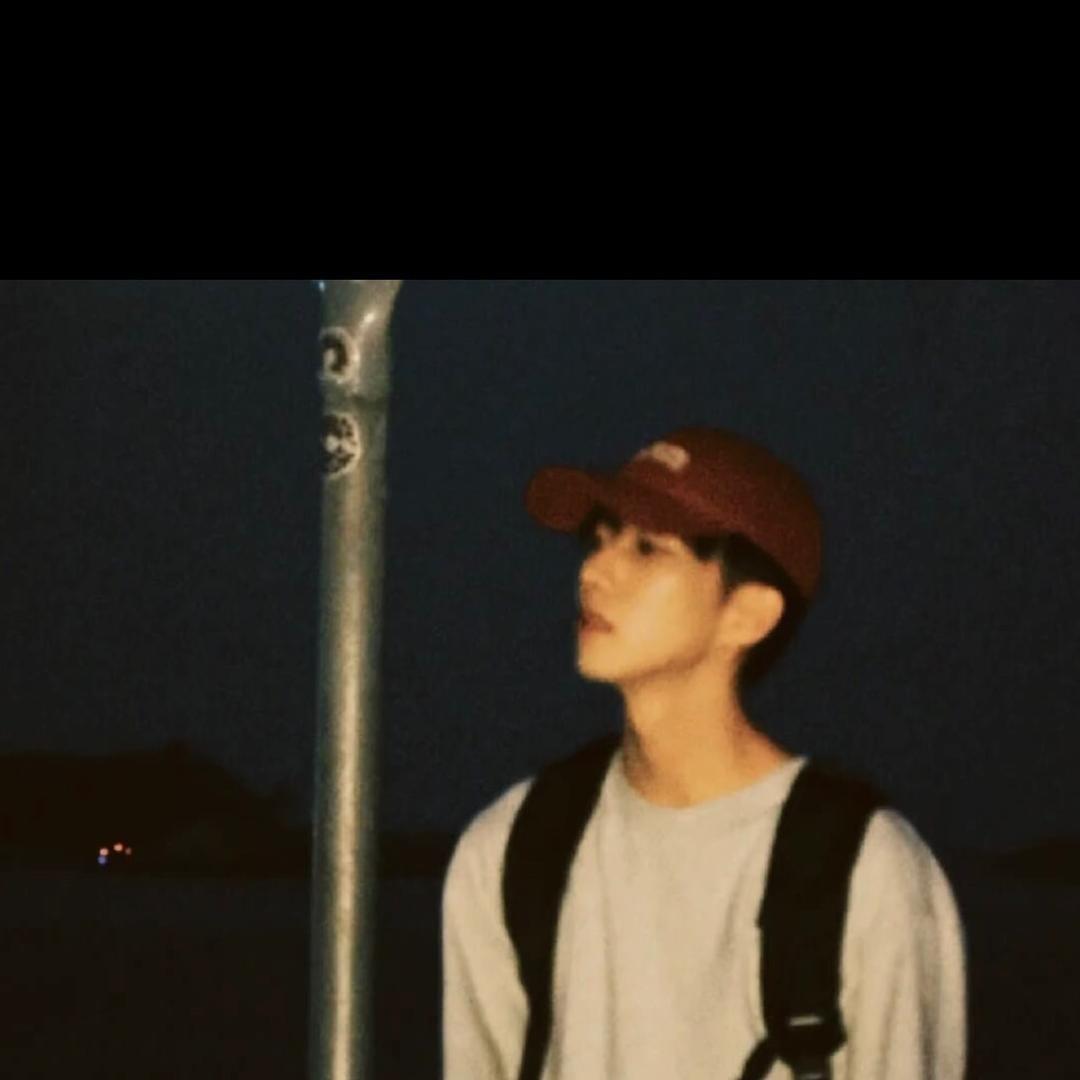 脑袋里开party🏸