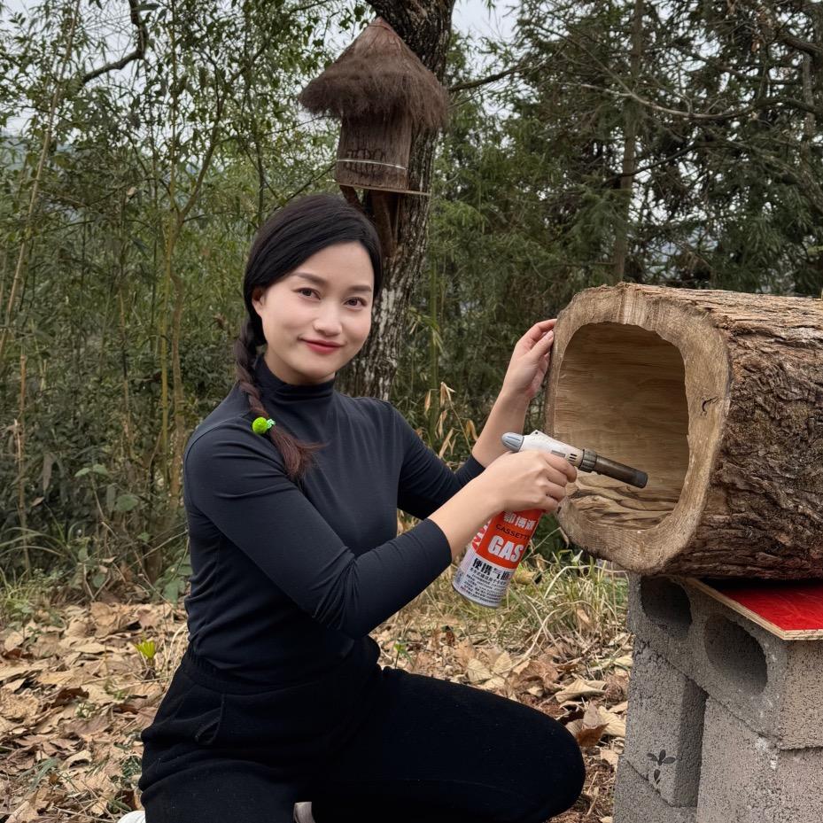 珍儿（深山养蜂）
