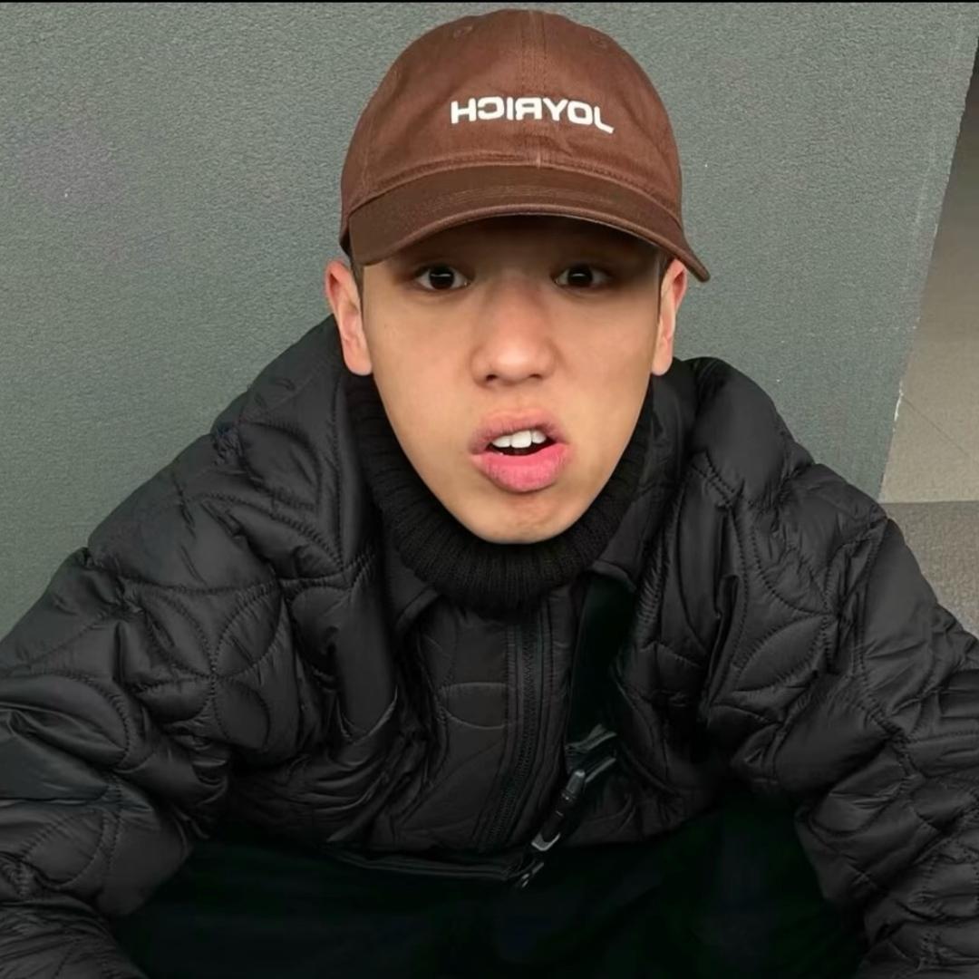 现实是个抖m