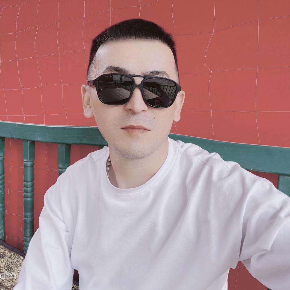 男生服装