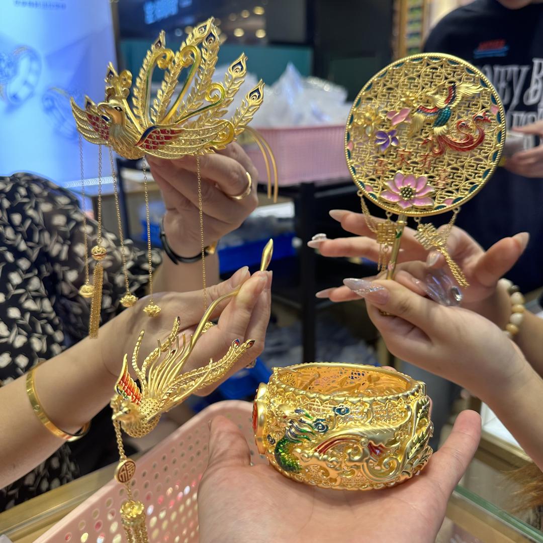 金银满堂金包银水贝总部