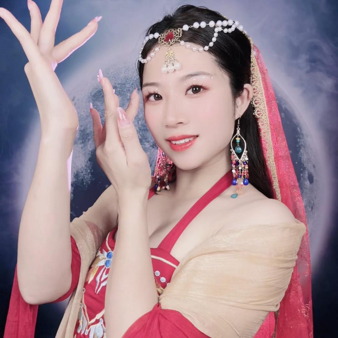 小凤凰《手势舞》