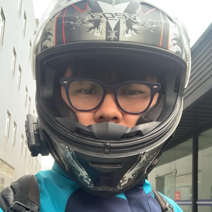 一个在成都的老boy