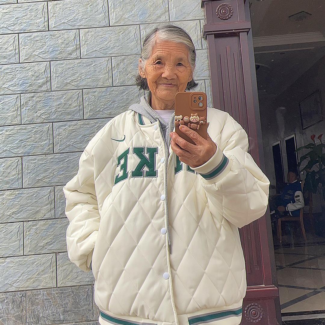 疯狂的老奶奶！@抖音